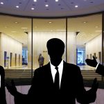 Commercial dans une banque
