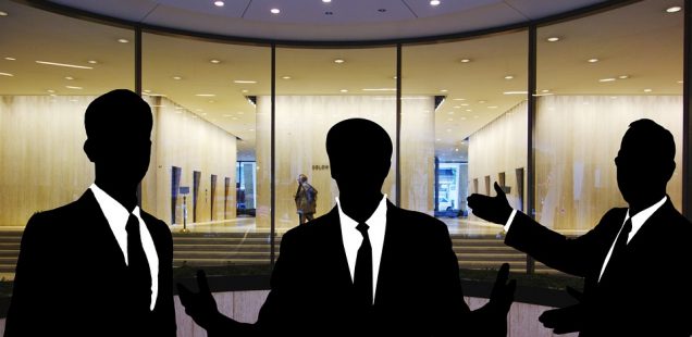 Commercial dans une banque